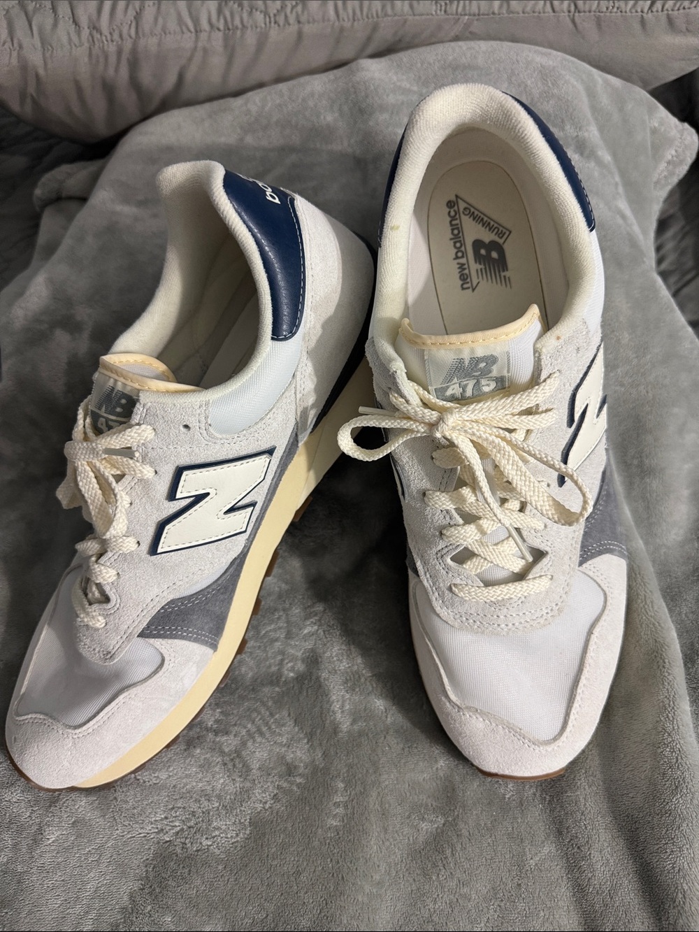 New Balance Men's White, Navy & Gray Retro Running Sneakers